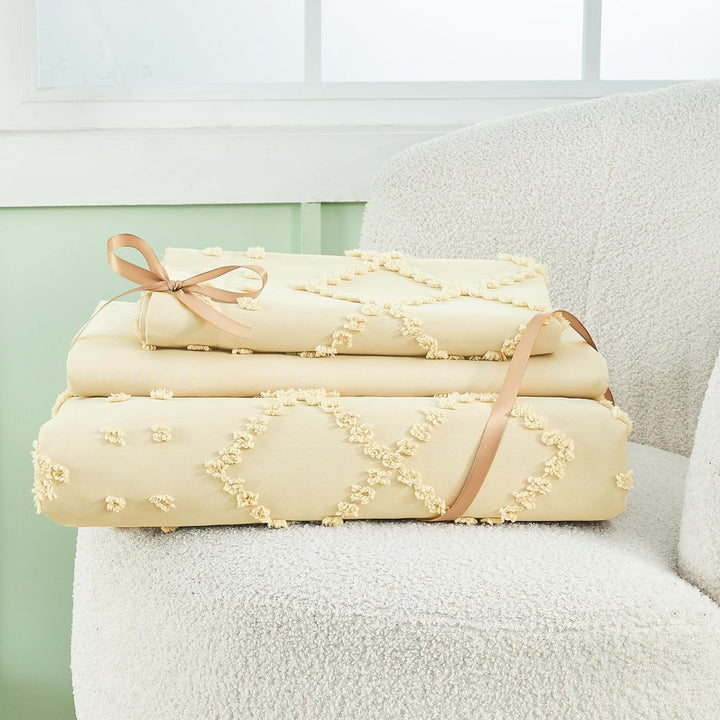 NEW! Boho Tufted Microfiber Duvet Cover Set - Queen (80" x 87") -White