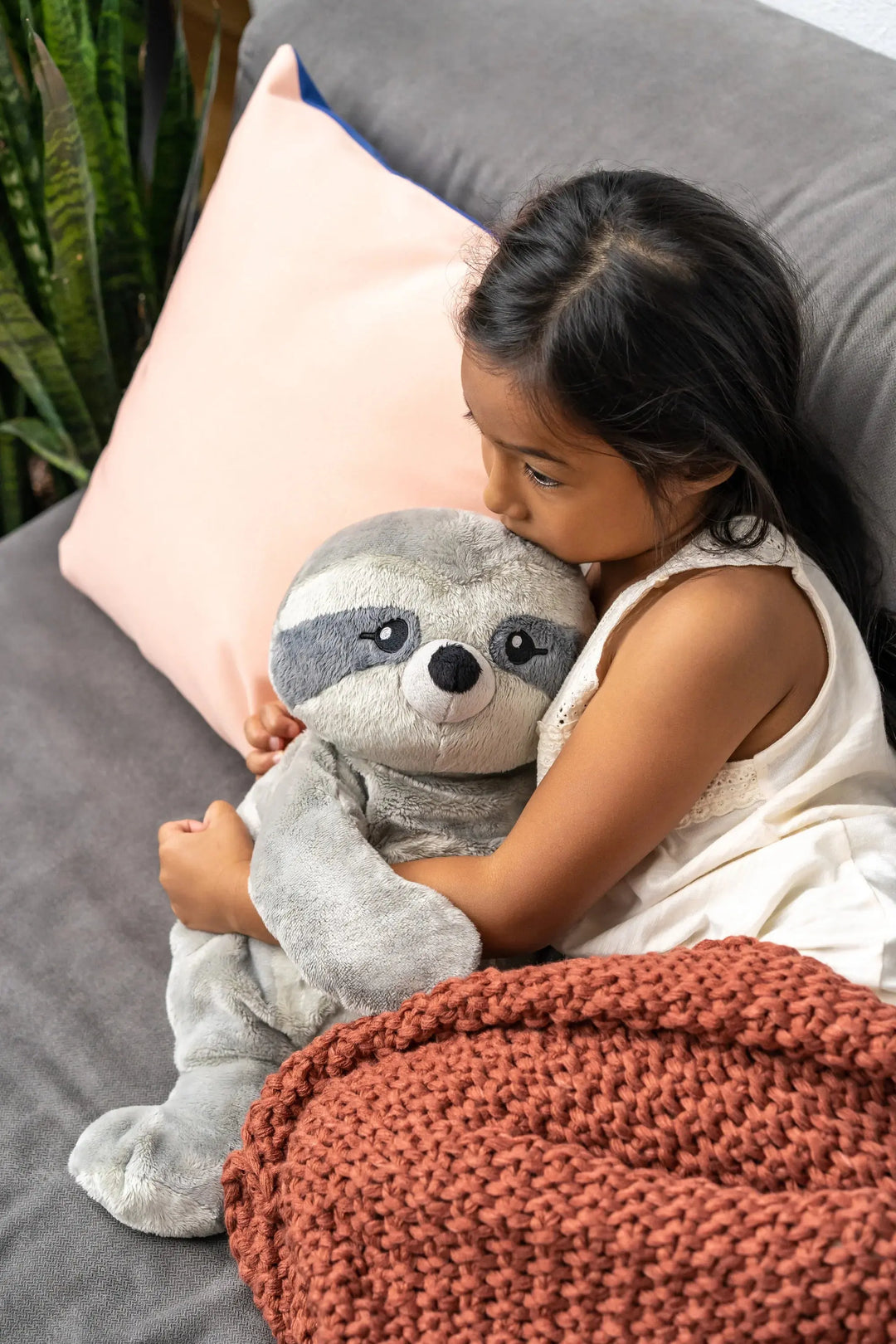 Hugimals™ Weighted Stuffed Animal - Calming weighted hugs for kids, teens and adults - Sam The Sloth -