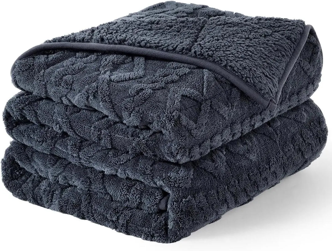 SHERPA COUVERTURE LESTÉE APAISANTE - Nouveau ! - 48'' x 72'' - Gris foncé