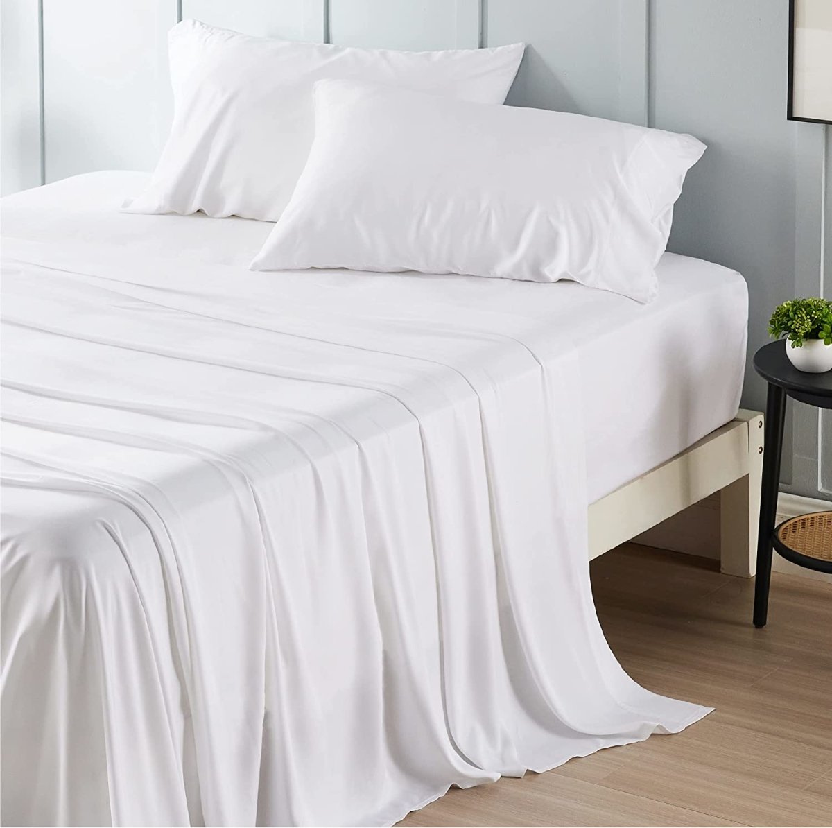https://www.better-sleep.ca/cdn/shop/products/better-sleep-100-bamboo-cooling-sheets-and-pillowcase-set-919460.jpg?v=1671736431